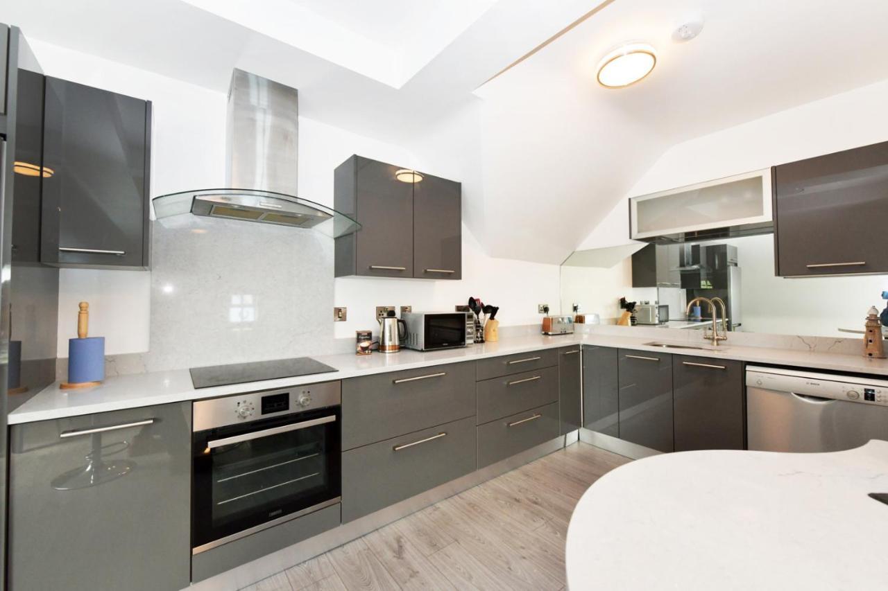 Pier House Luxury Apartment Dingle Eksteriør billede
