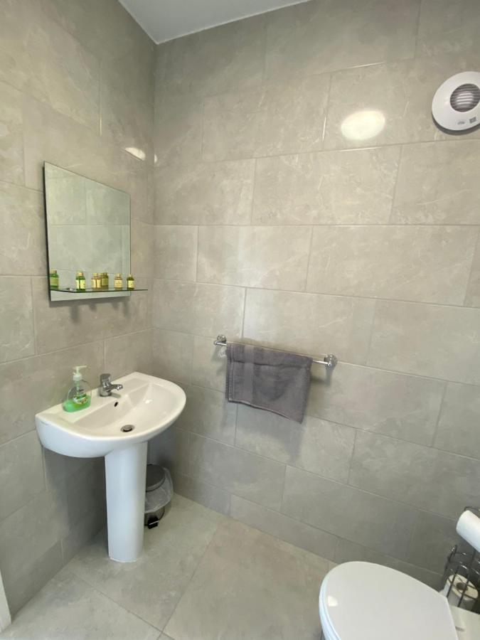Pier House Luxury Apartment Dingle Eksteriør billede